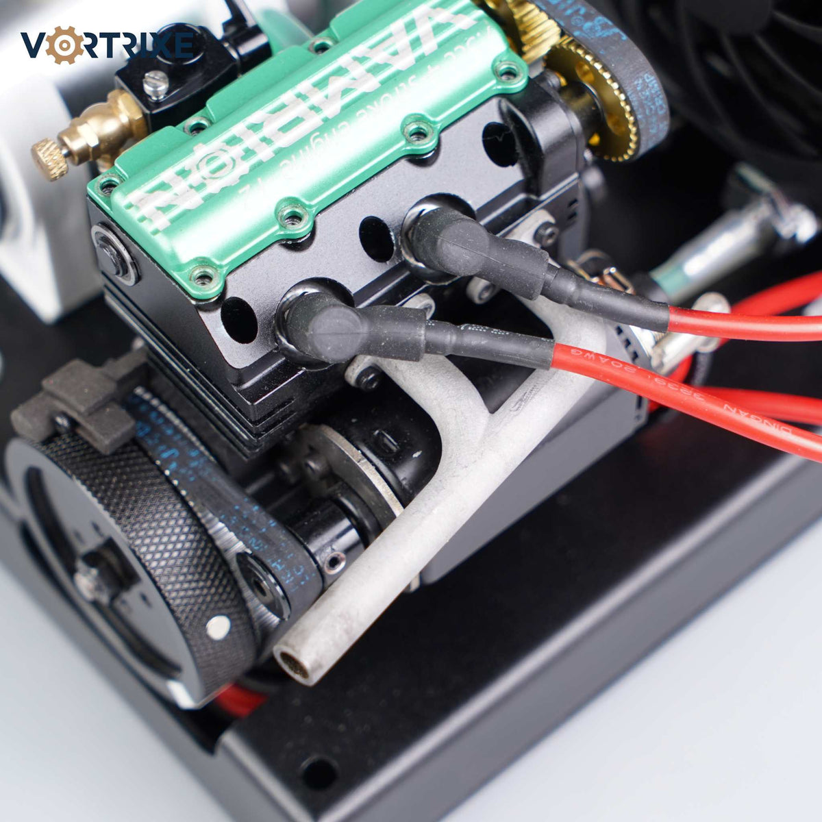 VORTRIXE &amp; TOYAN V8 FS-V800WGPC Motormodell 