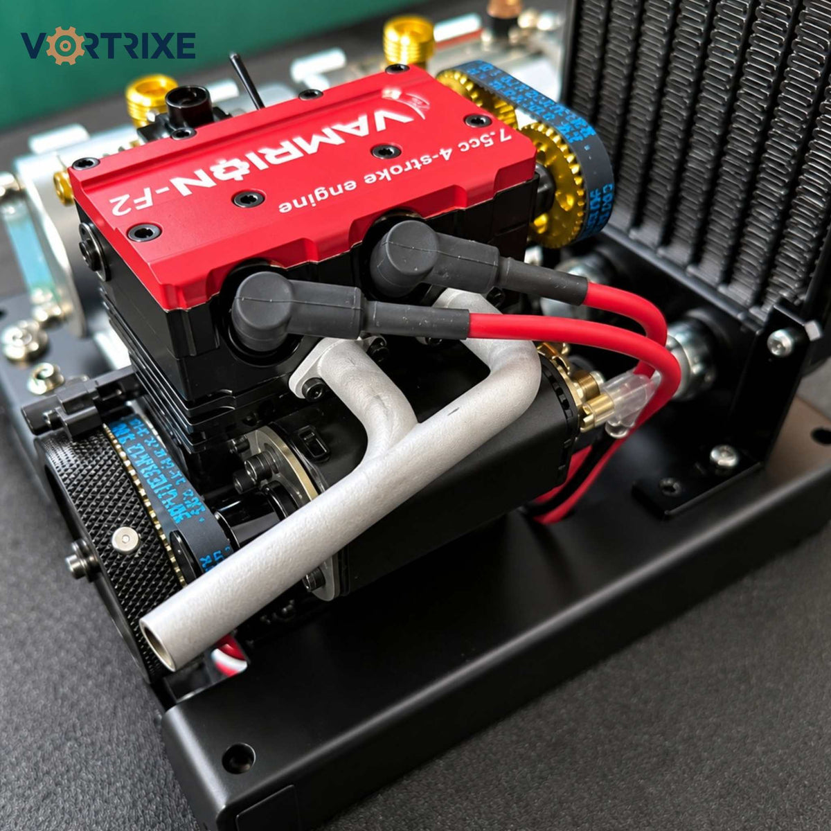 VORTRIXE &amp; TOYAN V8 FS-V800WGPC Motormodell 